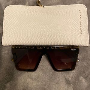 Quay shades NWOT